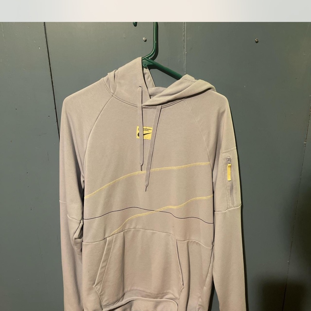 Nike Gray and Yellow Sweatshirt